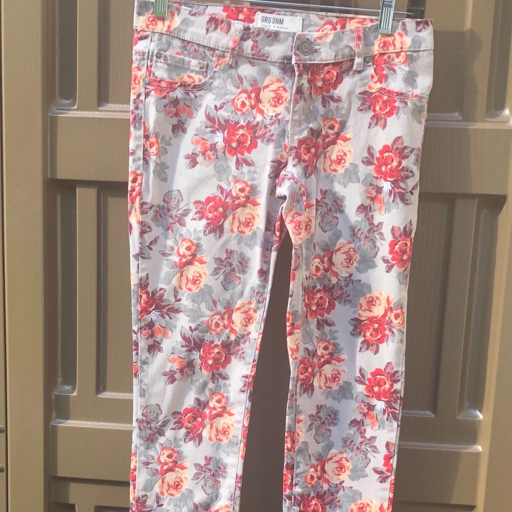 Straight Leg Flower Print Jeans